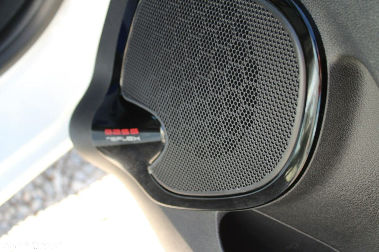 Renault Clio - 17