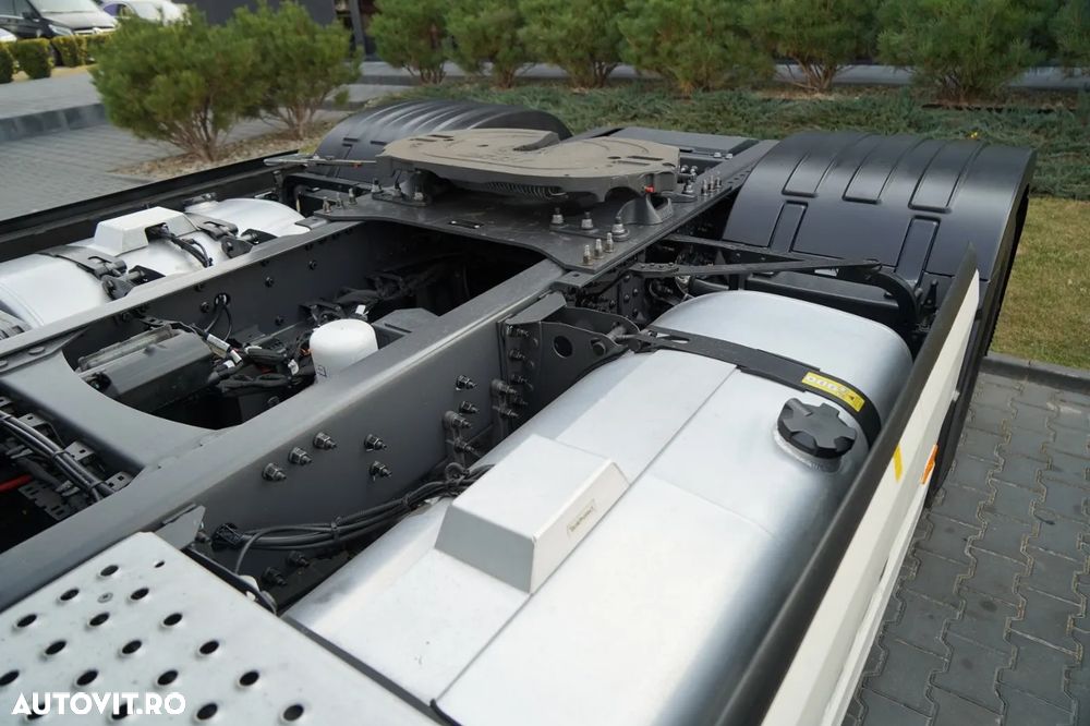 Volvo FH 460 / I-SHIFT / I-SAVE / TV / EURO 6 - 13