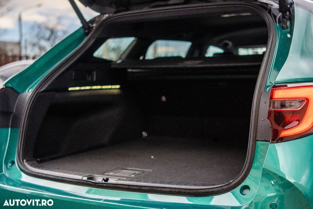 Toyota Corolla 1.8 HSD TS Exclusive - 30