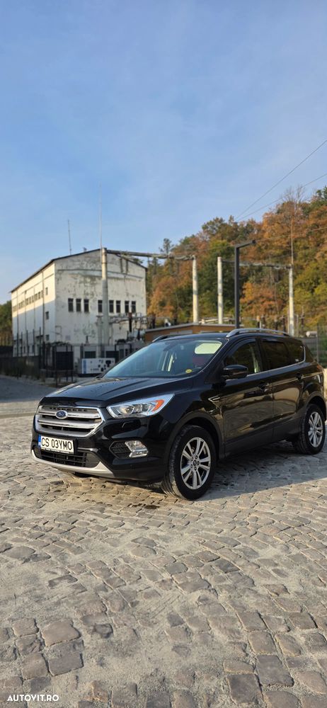 Ford Kuga 1.5 EcoBoost 2WD Titanium - 2
