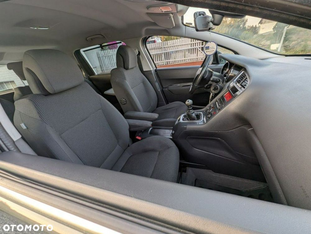 Peugeot 5008 - 3
