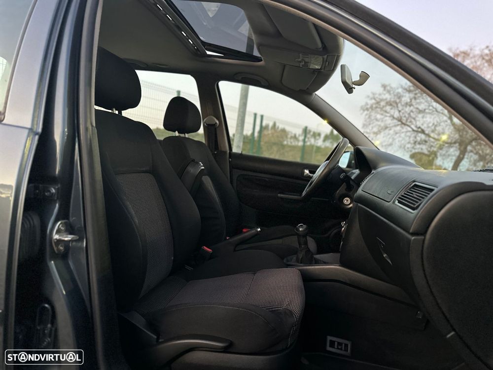 VW Golf 1.6i Confortline AC - 14