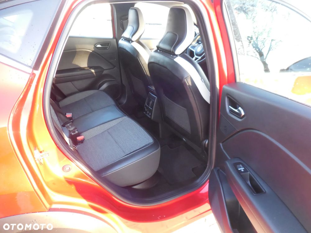 Renault Captur E-TECH 160 INTENS - 13
