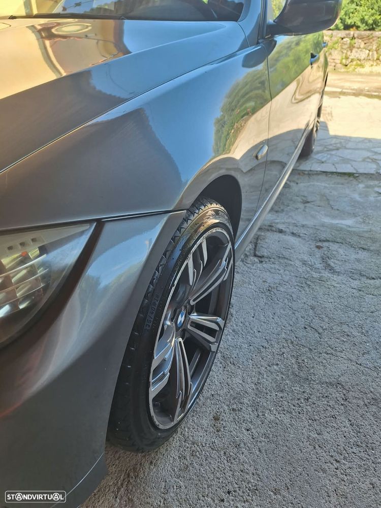 BMW 320 - 4