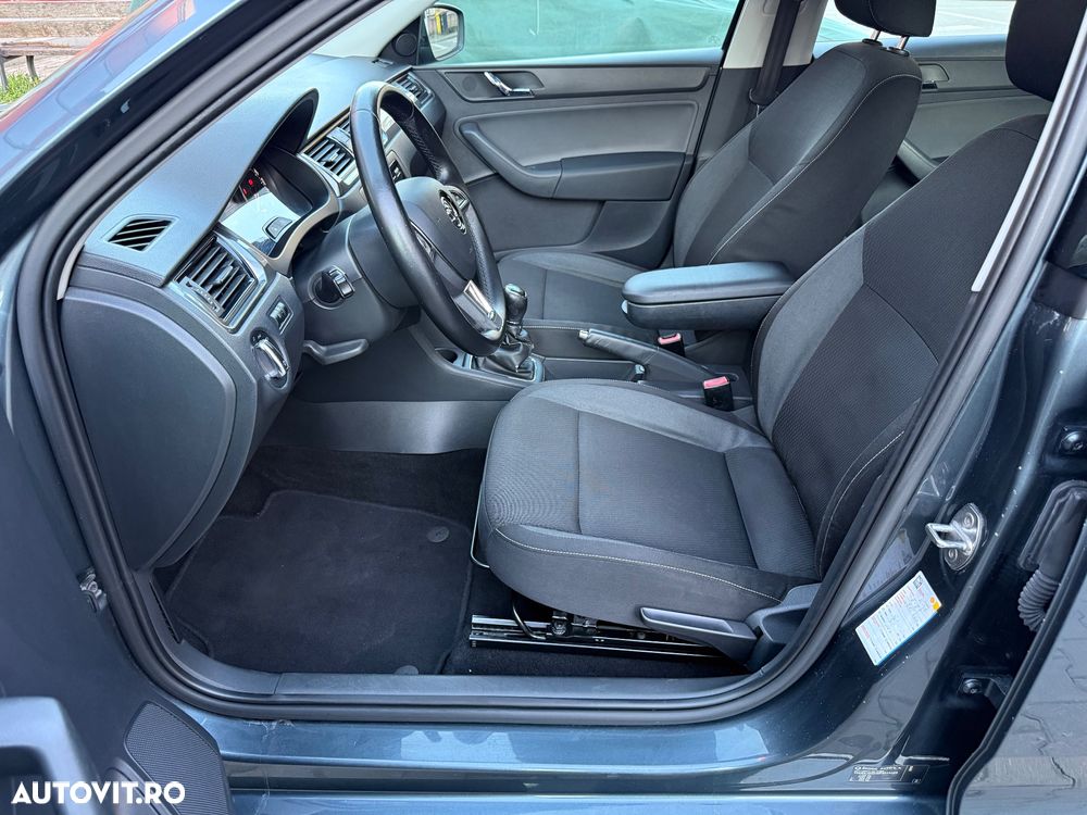 Skoda RAPID 1.6 TDI Elegance - 9