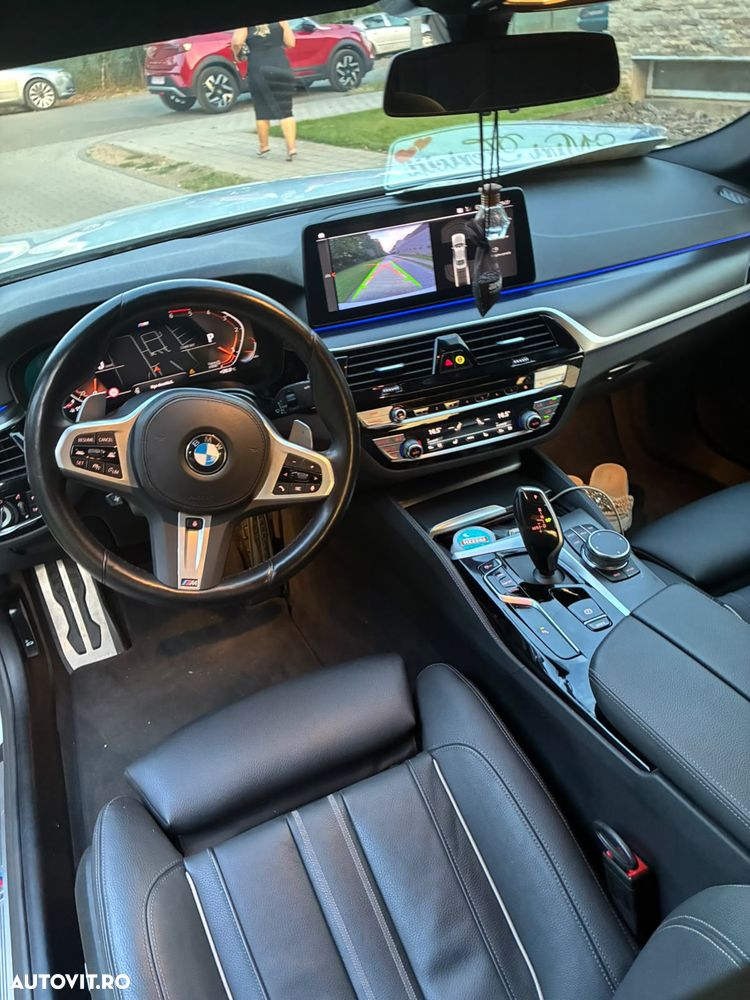 BMW Seria 5 520d AT MHEV - 11