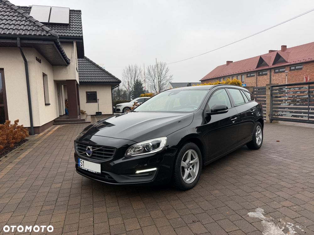 Volvo V60 D3 Summum - 1