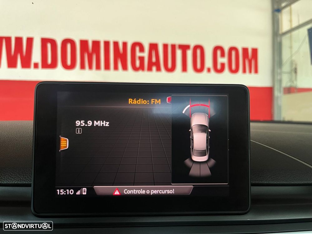 Audi A4 2.0 TDI S-line S tronic - 13