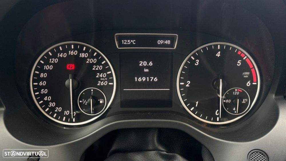 Mercedes-Benz A 180 CDI BlueEFFICIENCY - 20