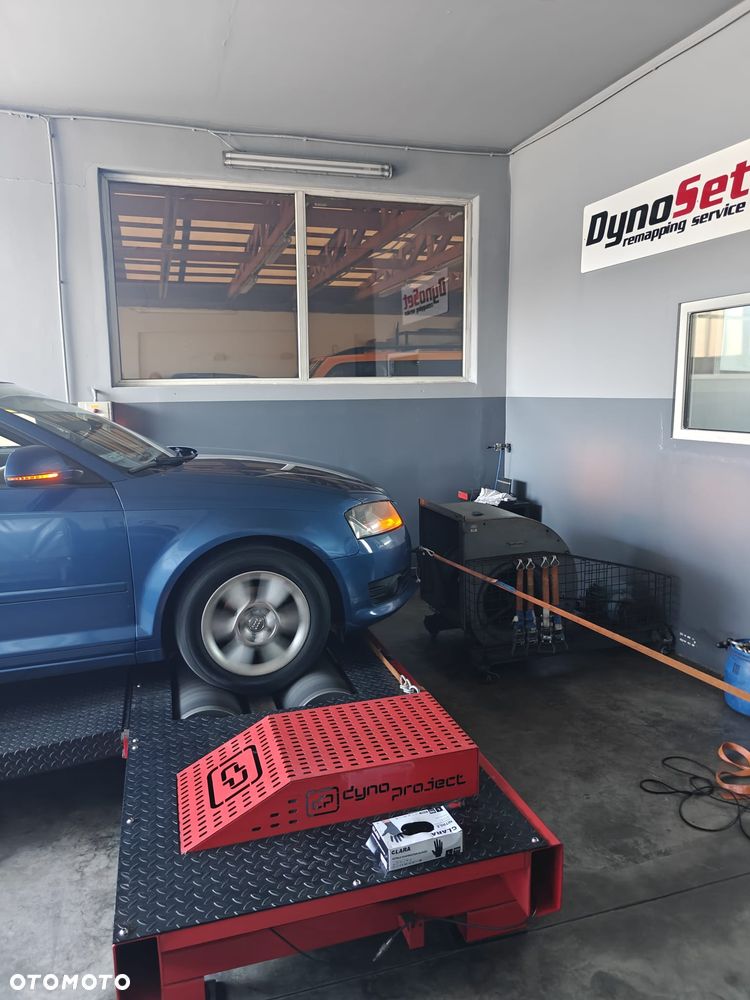 Audi A3 3-drzwiowe 1.9 TDIe DPF - 18