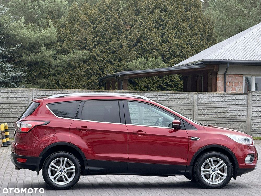 Ford Kuga 2.0 TDCi FWD Titanium - 25