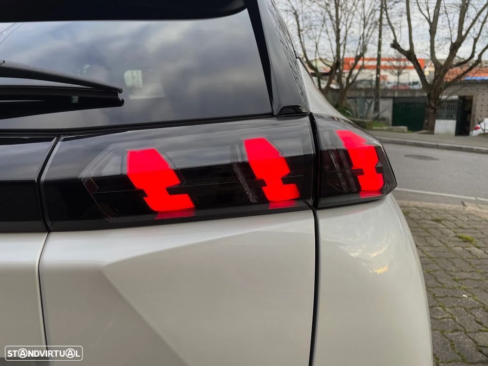 Peugeot e-2008 GT Pack - 16