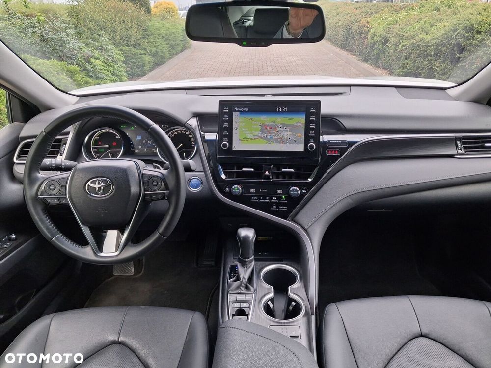 Toyota Camry 2.5 Hybrid Executive CVT - 9