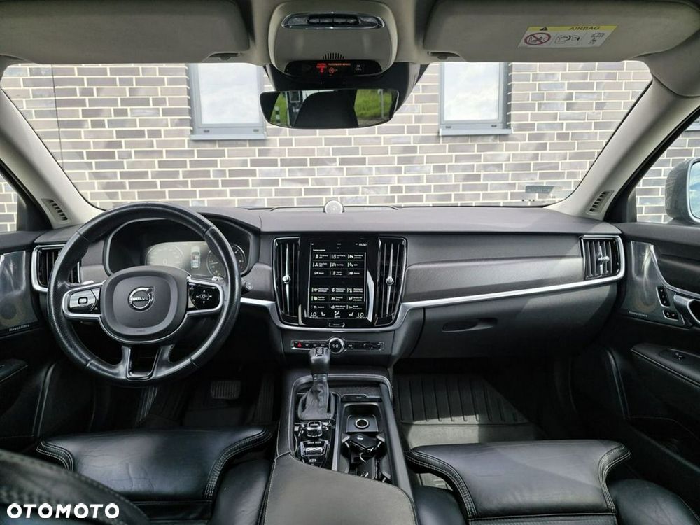Volvo V90 Cross Country D4 AWD - 29