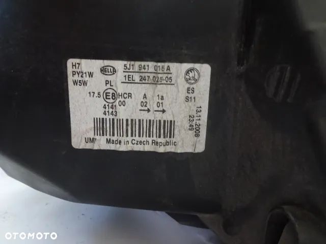 Lampa lewa  Skoda Fabia 2 5J1 941 015A BI-HALOGEN - 7