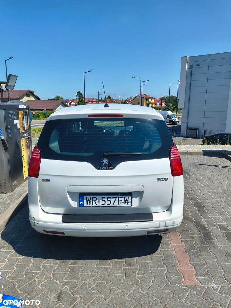 Peugeot 5008 HDI 150 Active - 3