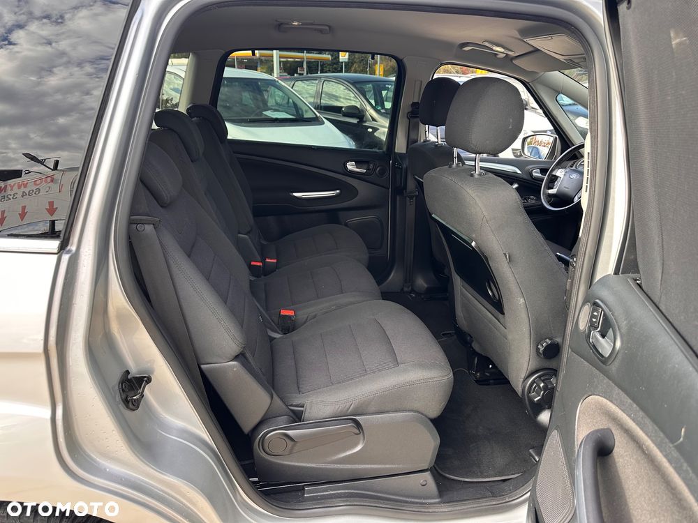 Ford S-Max - 15