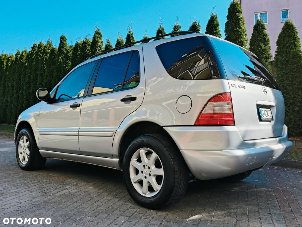 Mercedes-Benz ML 430 - 4