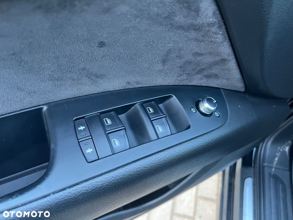 Audi Q7 3.0 TDI DPF clean quattro tiptronic - 24