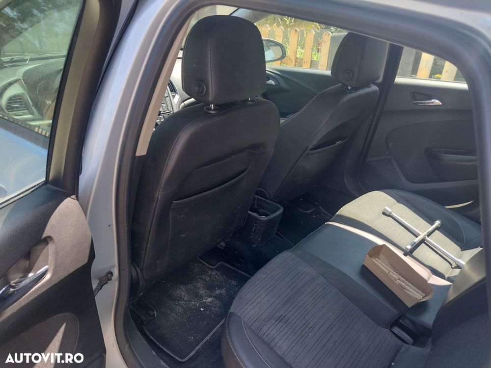 Opel Astra 1.6 CDTI Start/Stop Drive - 8