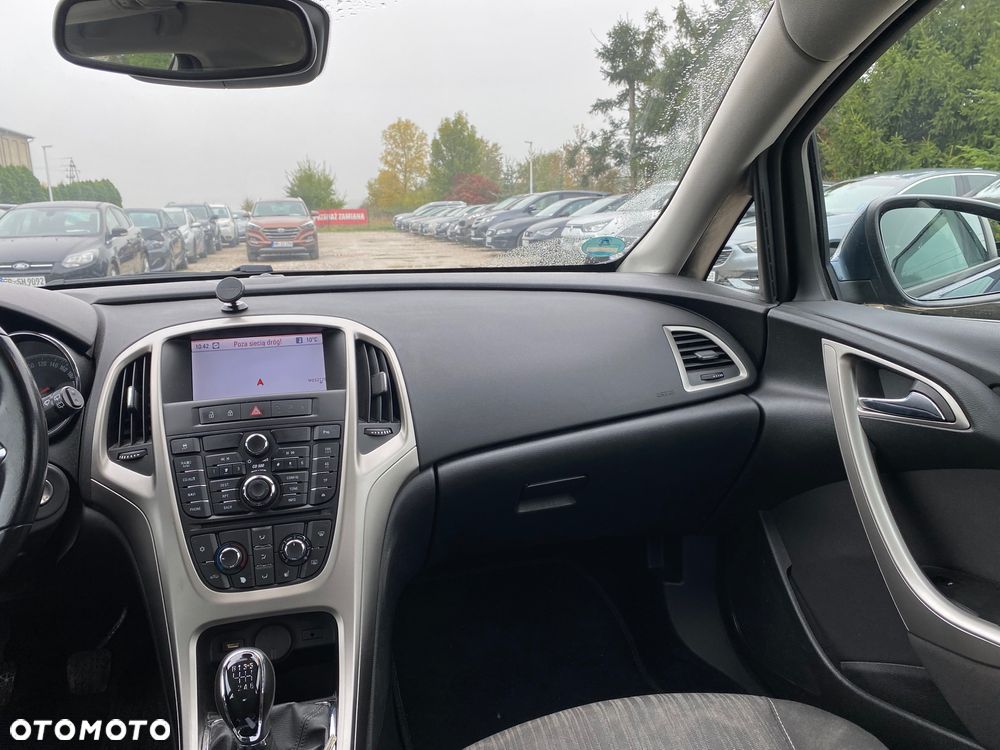 Opel Astra 1.4 Turbo Design Edition - 32