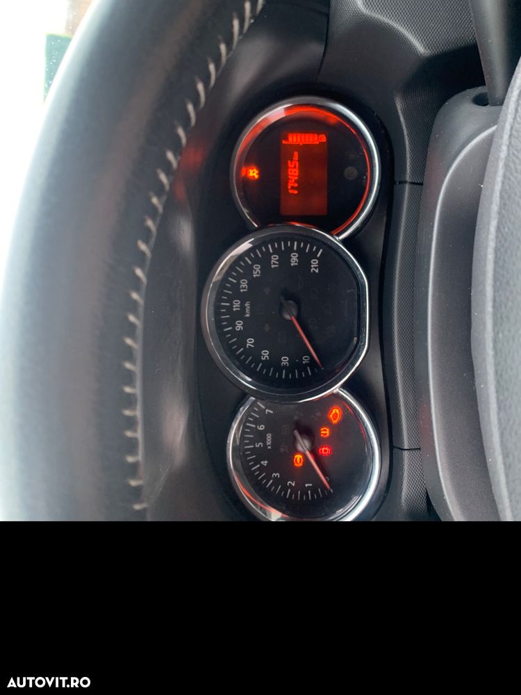 Dacia Duster 1.5 dCi 4x2 Prestige - 11