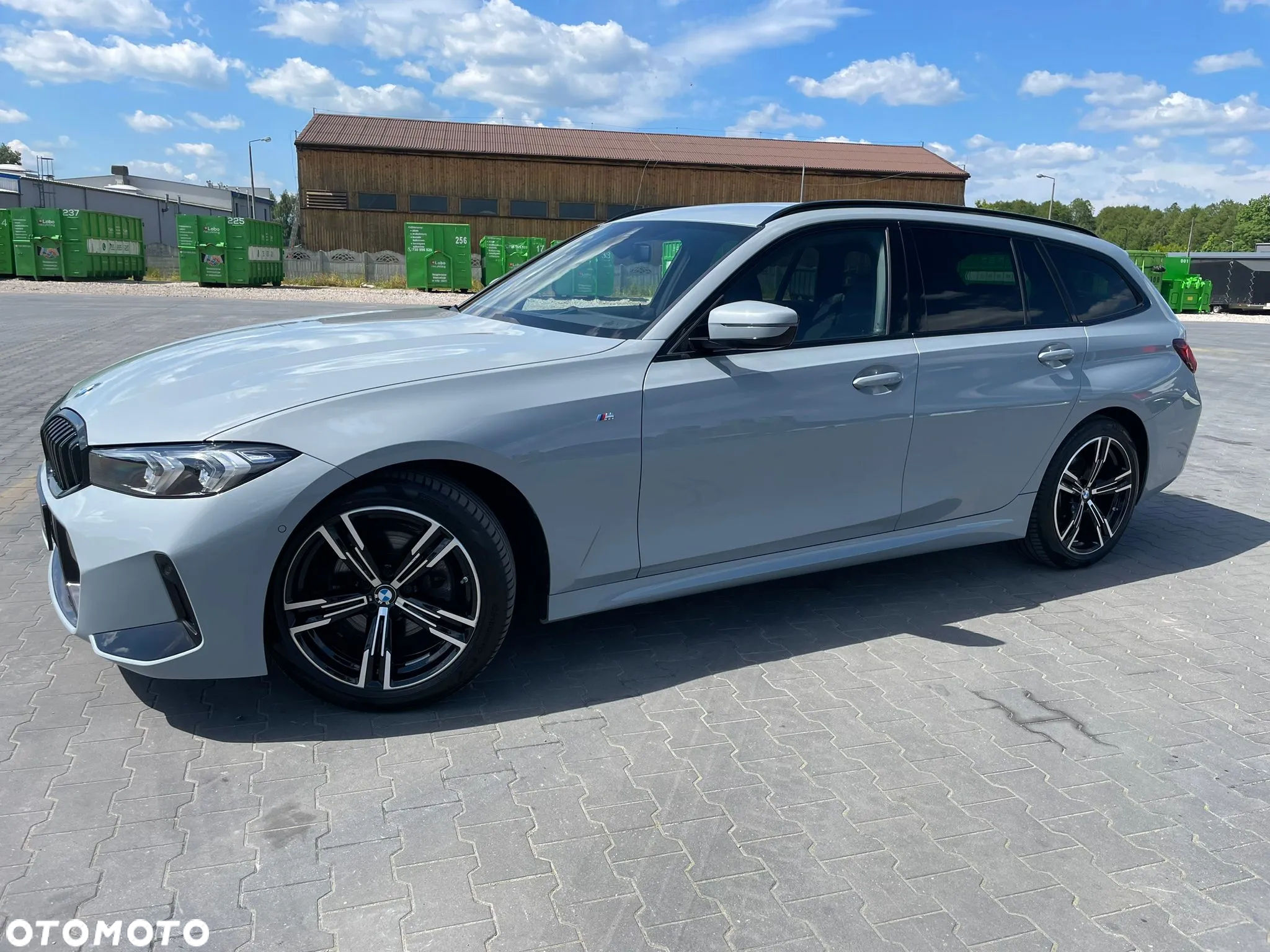BMW Seria 3 320d Touring xDrive M Sport - 9
