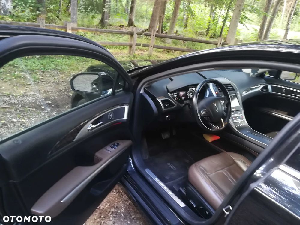 Lincoln MKZ - 9