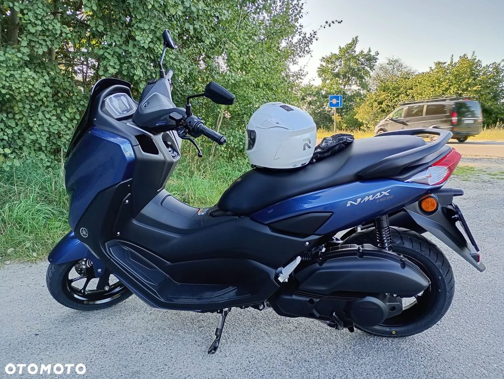 Yamaha NMAX - 4