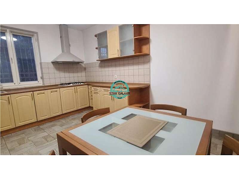 Casa cu 4 camere de inchiriat, mobilata si utilata, str. Muntenia - Imagine principală: 3/8