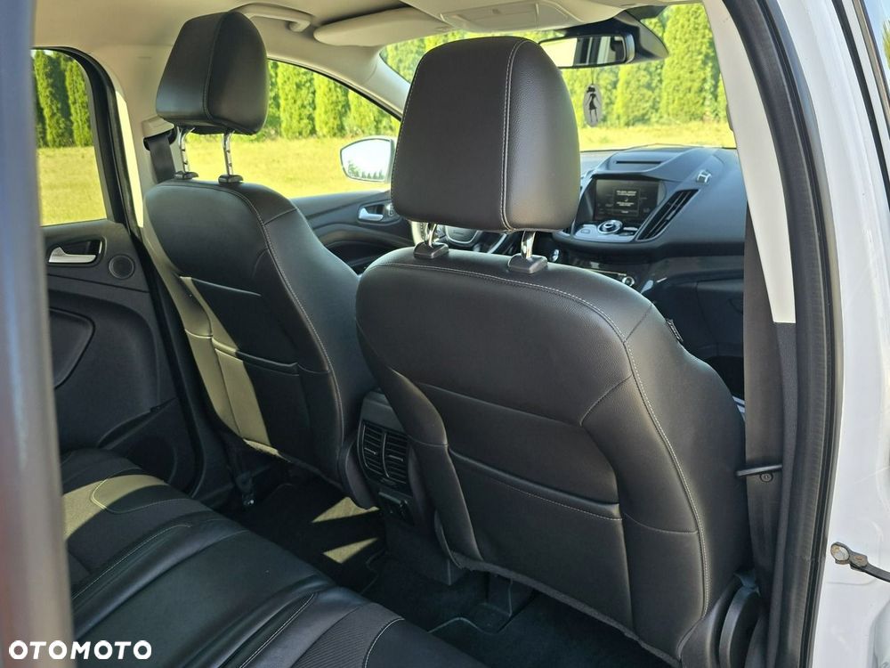 Ford Kuga - 22