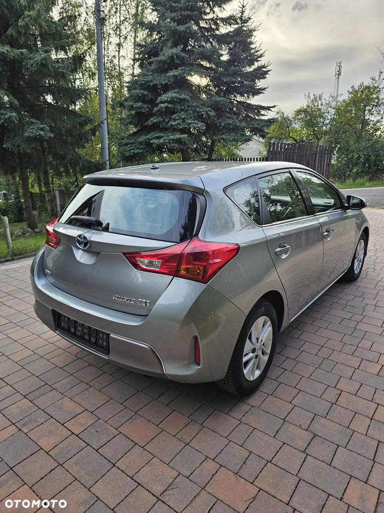 Toyota Auris - 16