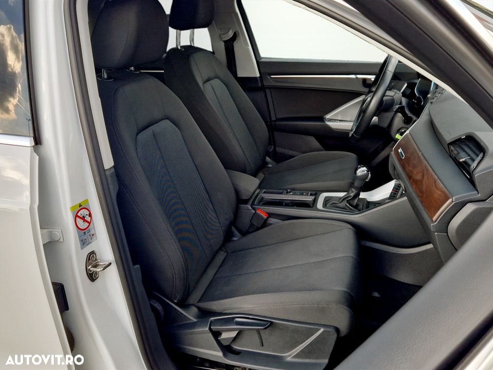 Audi Q3 45 TFSIe S tronic - 14