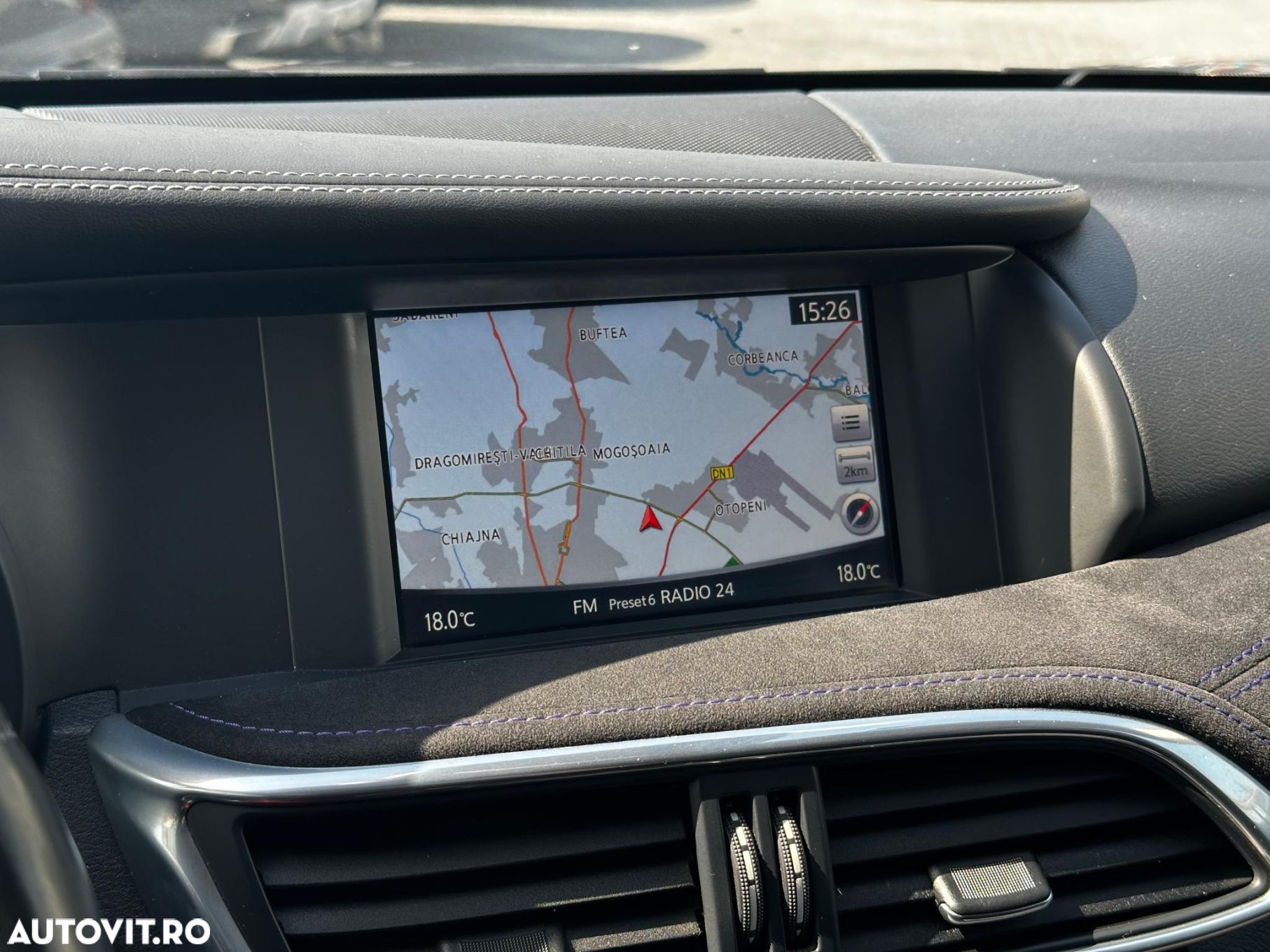 Infiniti Q30 - 12