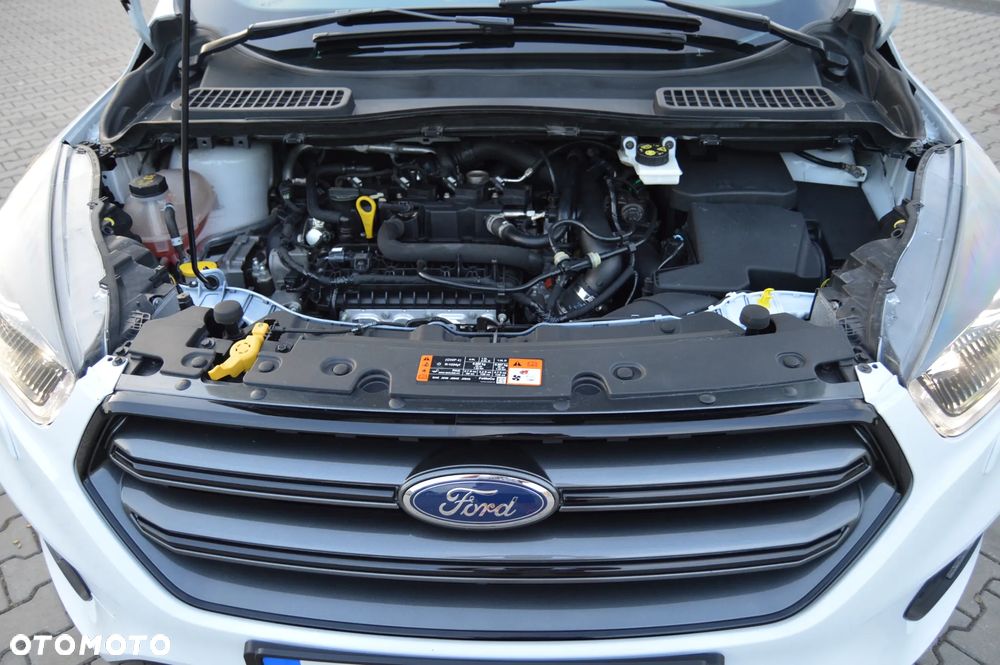 Ford Kuga 1.5 EcoBoost 2x4 ST-Line - 8