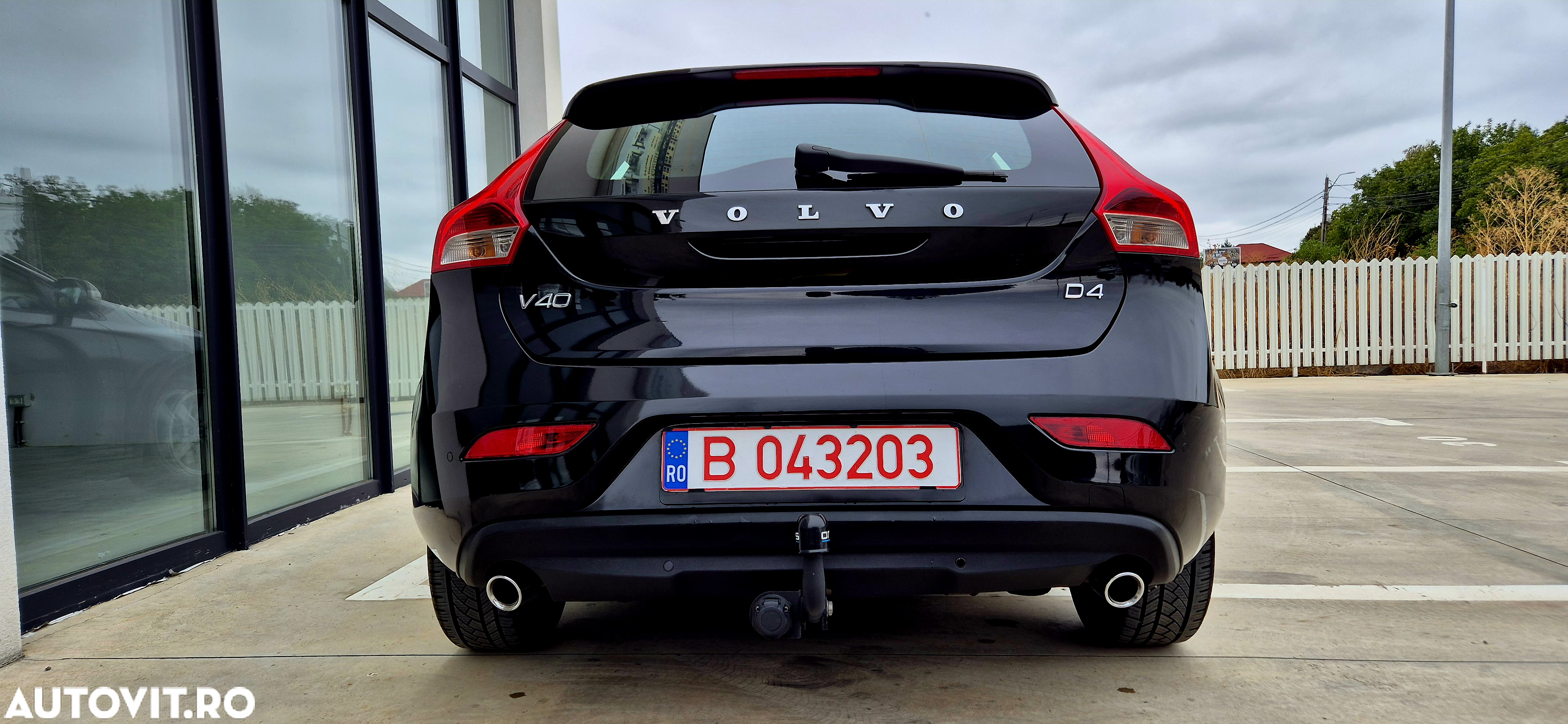 Volvo V40 D4 Momentum - 14