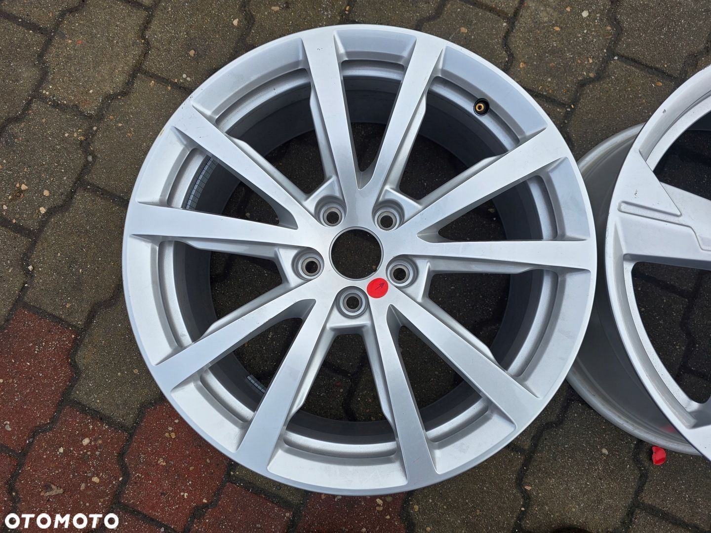 AUDI A8 ORYGINAŁ 4N0601025A 5x112 ET29 18 1X - 1