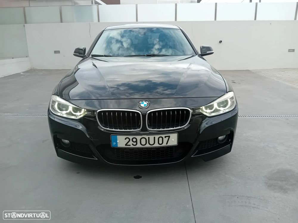 BMW 320 d Auto Pack M - 11