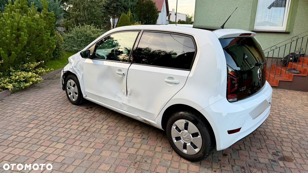 Volkswagen up! 1.0 move - 13