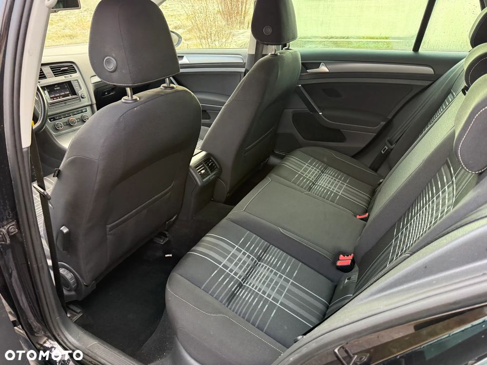 Volkswagen Golf 1.6 TDI BlueMotion Technology Lounge - 8