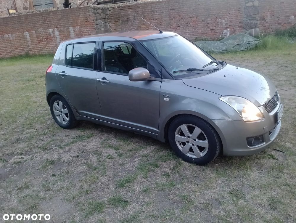 Suzuki Swift 1.3 Comfort dance - 11