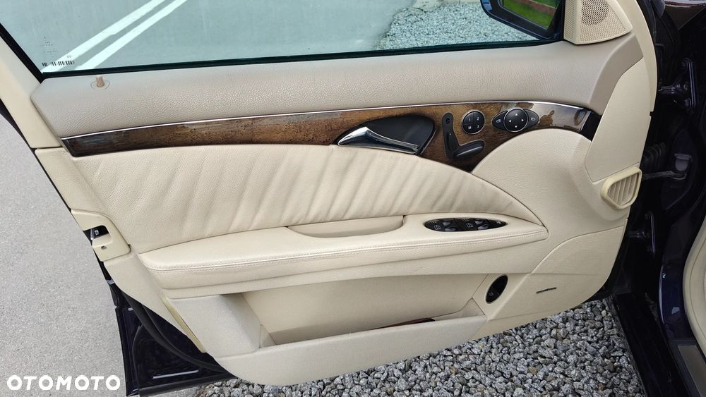 Mercedes-Benz Klasa E 500 Avantgarde - 15