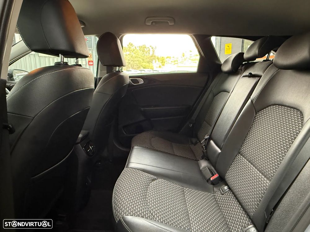 Kia Ceed SW 1.0 T-GDI Sport - 33