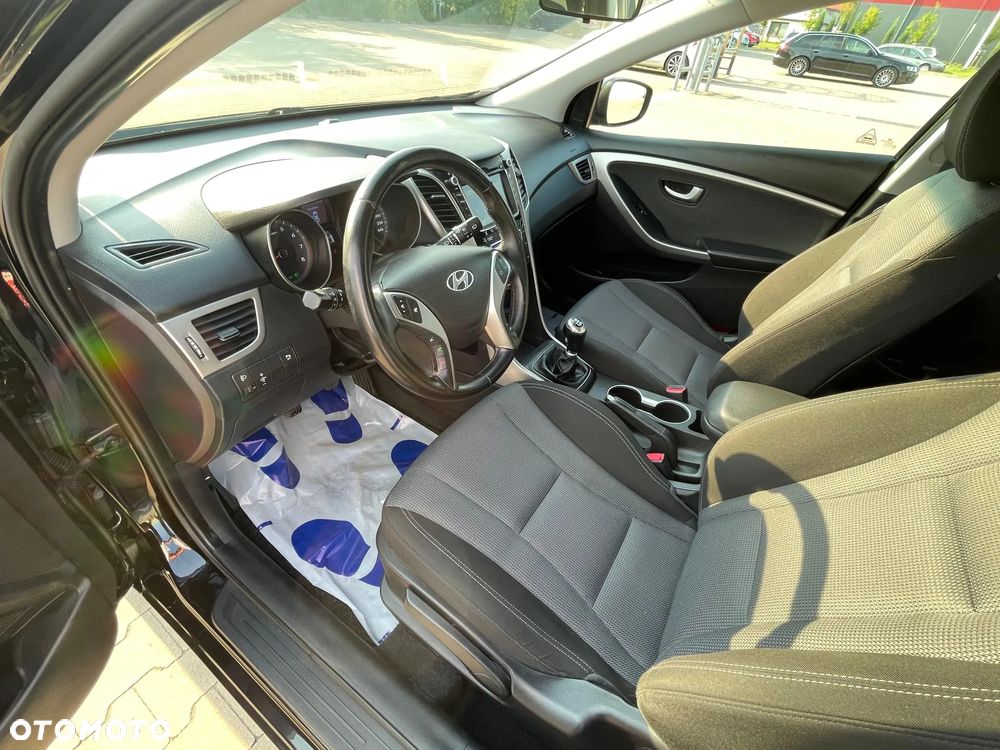Hyundai i30 blue 1.6 GDI YES Gold - 9