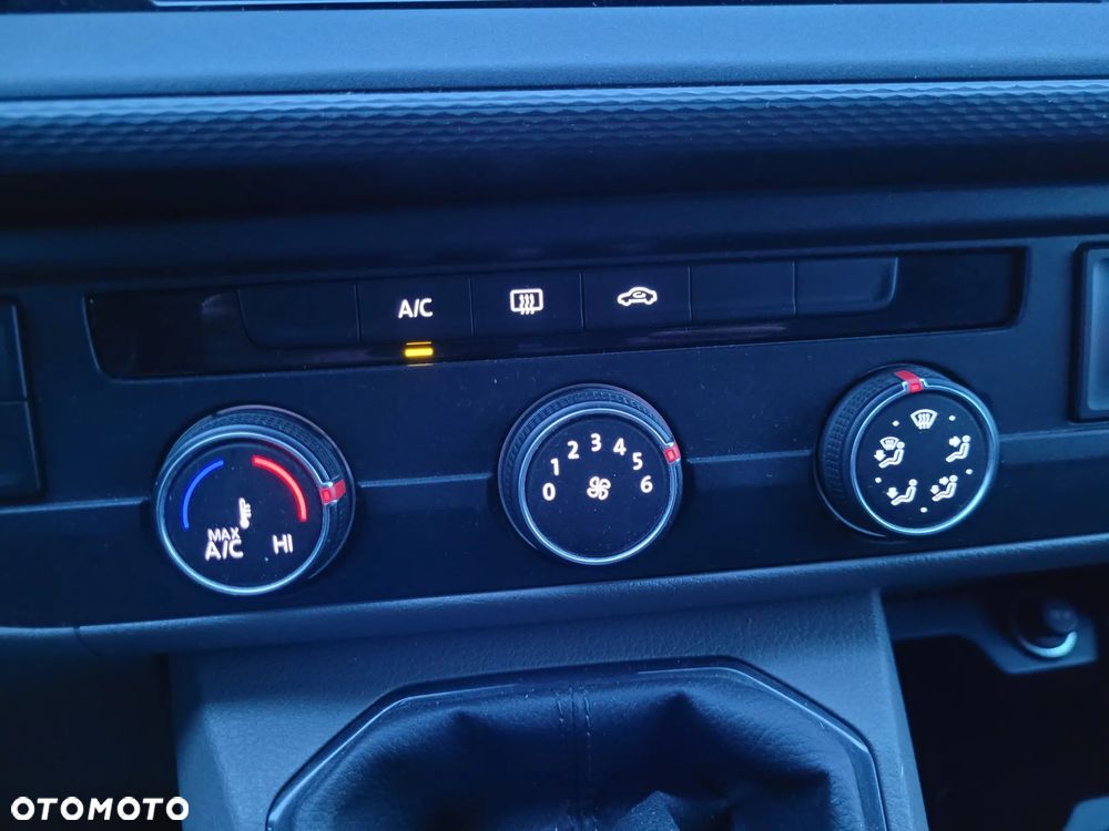 Volkswagen Transporter T6.1 - 14