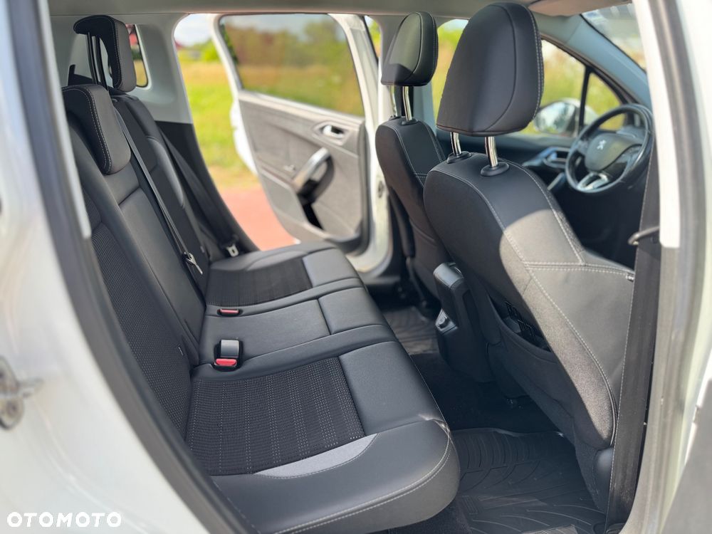 Peugeot 2008 1.6 BlueHDi Crossway - 17