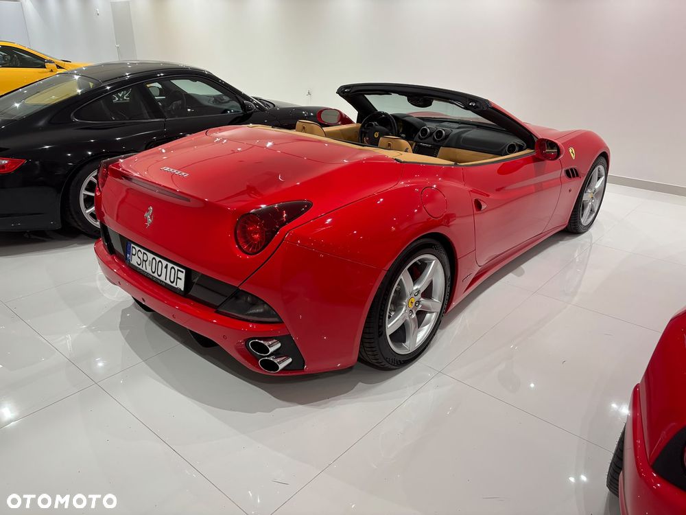 Ferrari California - 4