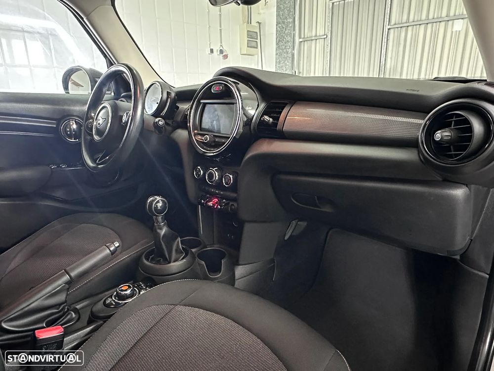 MINI 5 Portas Cooper D Seven - 14