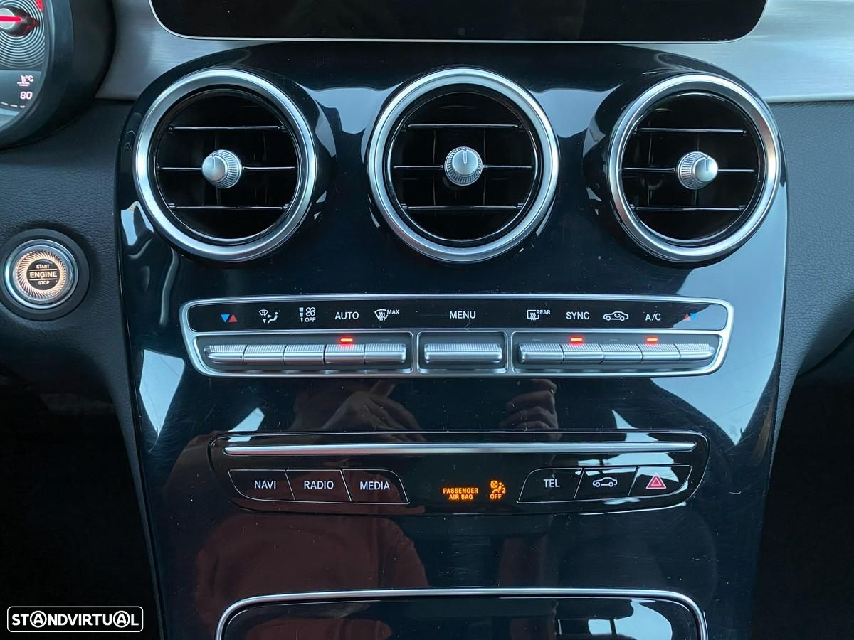 Mercedes-Benz C 220 d AMG Line - 38