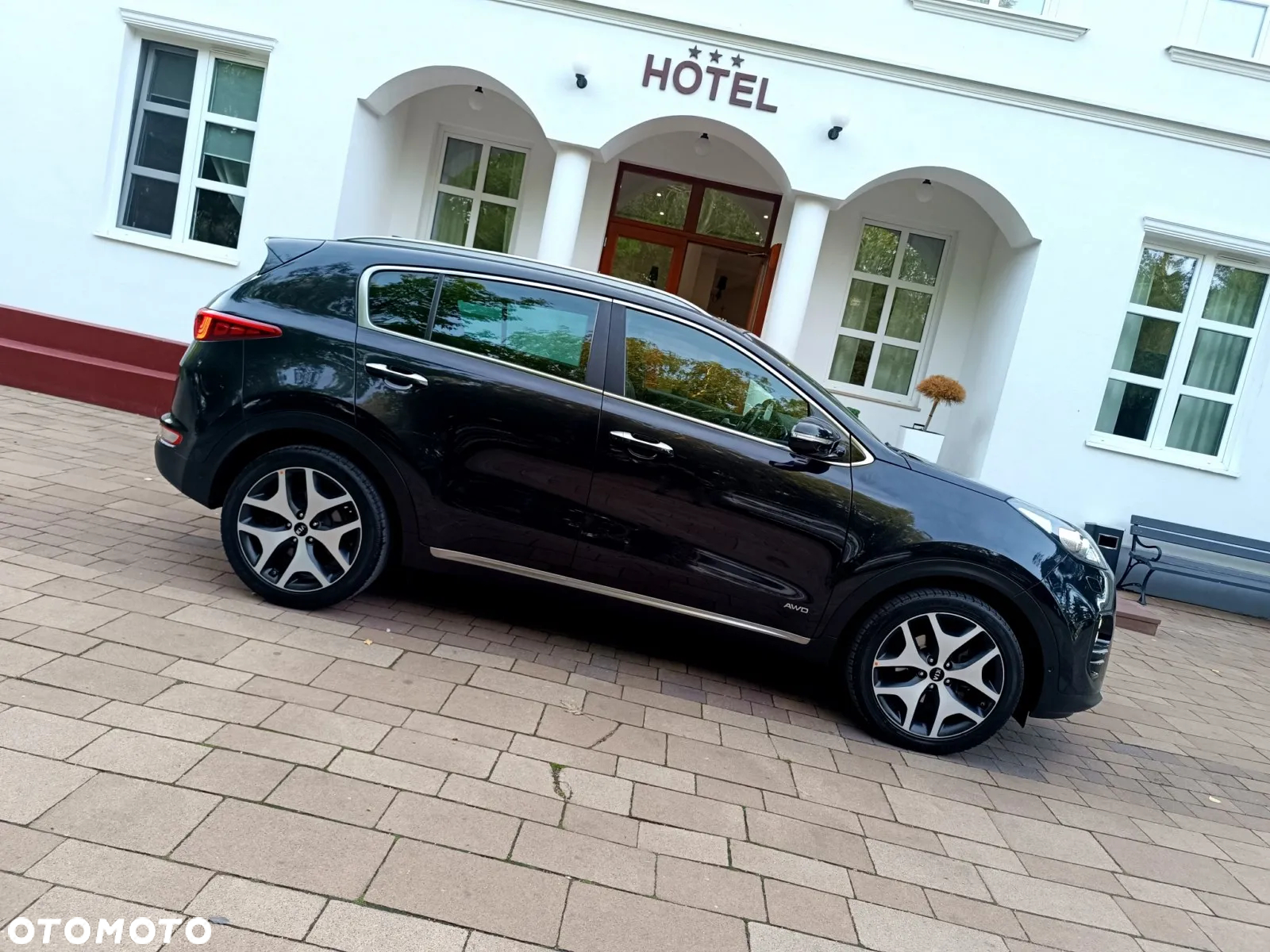 Kia Sportage 2.0 CRDI 4WD Automatik Dream-Team Edition - 11